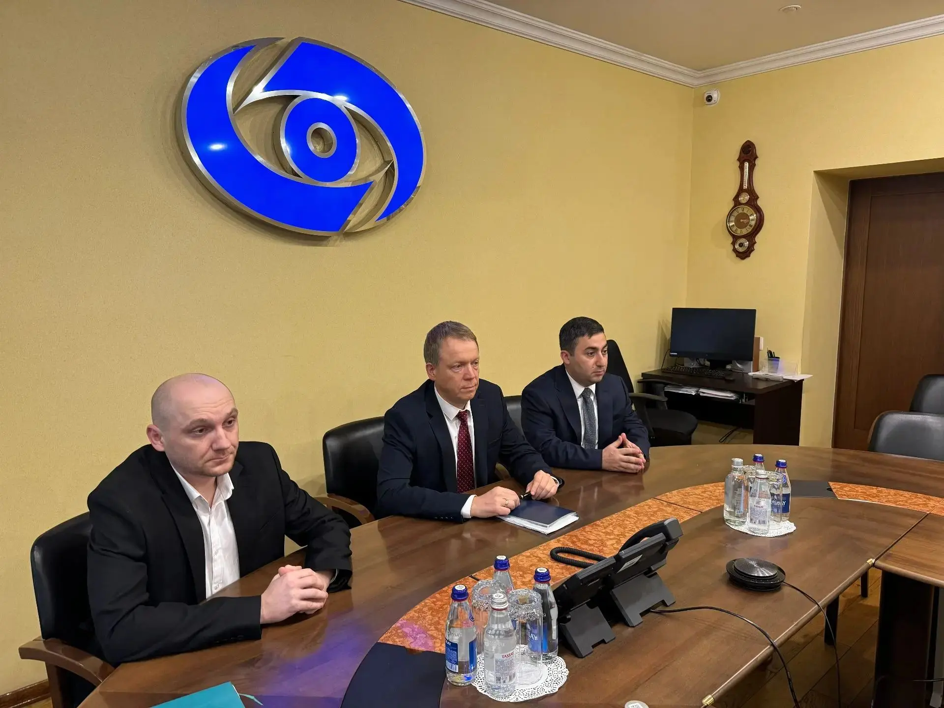 Провёл встречу с генеральным директором МНТК «Микрохирургия глаза» имени С. Н. Фёдорова...