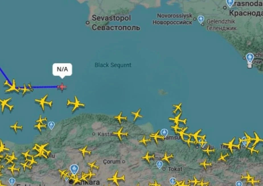 ✈️ Самолёт-разведчик НАТО «Артемида» вновь появился над Чёрным морем и направляется в с...