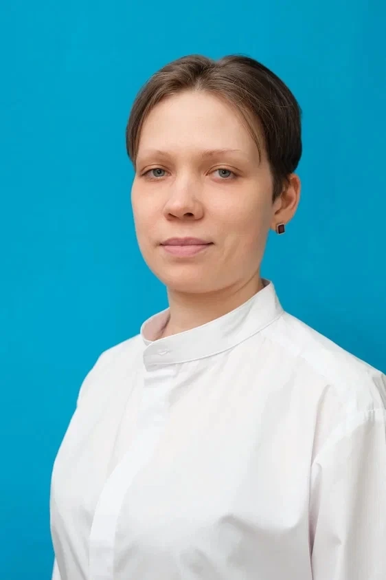 Поздравляем с Днём рождения нашего концертмейстера Александру Олеговну Гартунг!