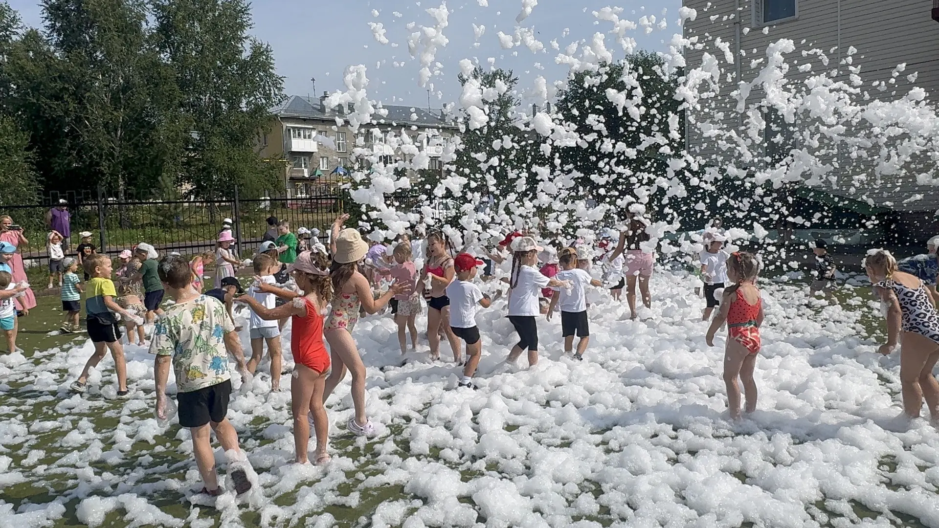 Пенная вечеринка в нашем саду прошла звонко и весело🤗😍😅