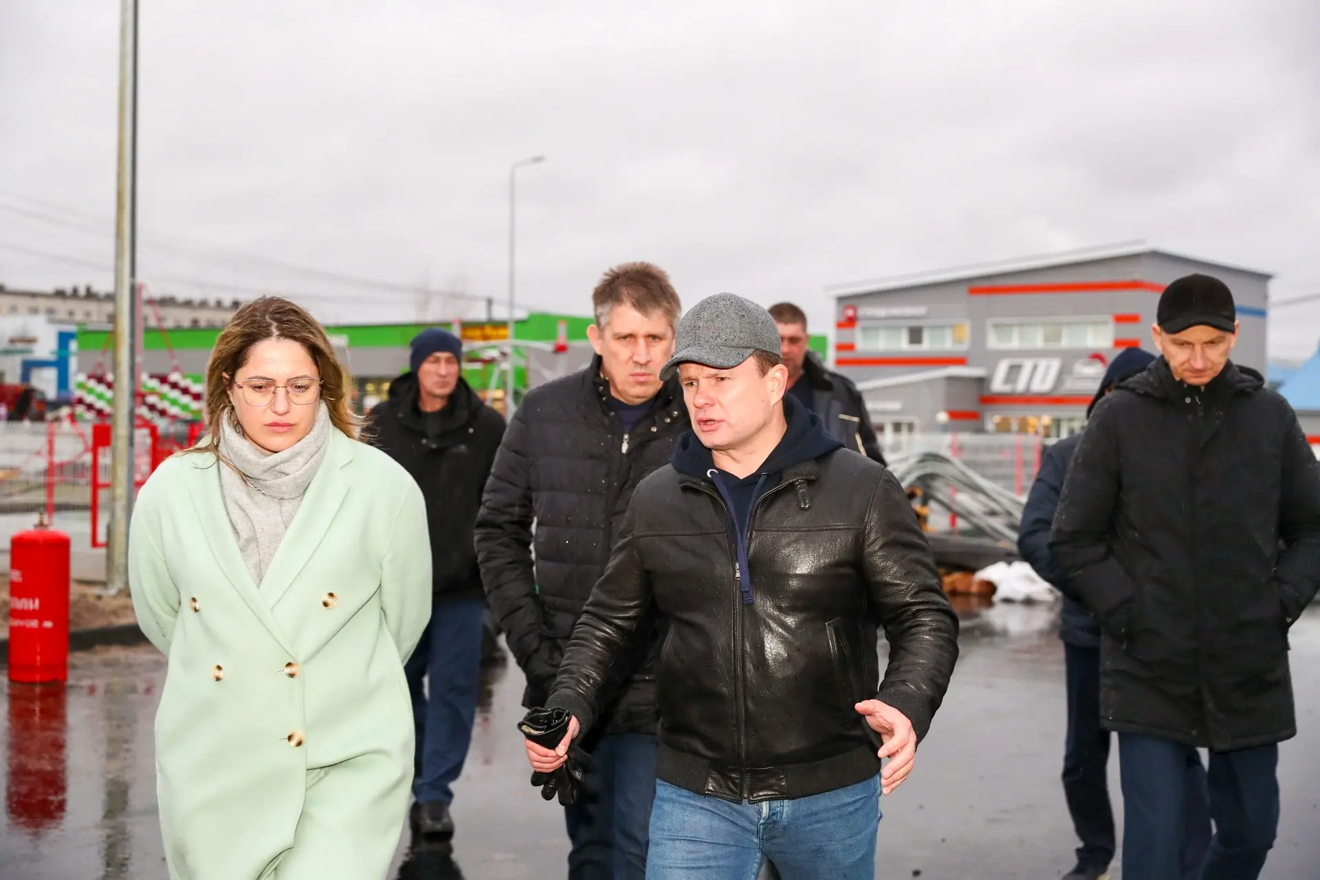 Завершается строительство  автозаправочной станции в микрорайоне Олимпийском.