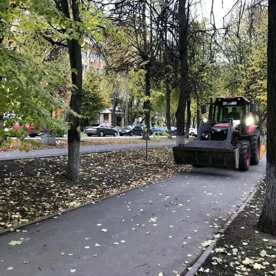 На общегородском субботнике в Йошкар-Оле собрали 26 КАМАЗов мусора