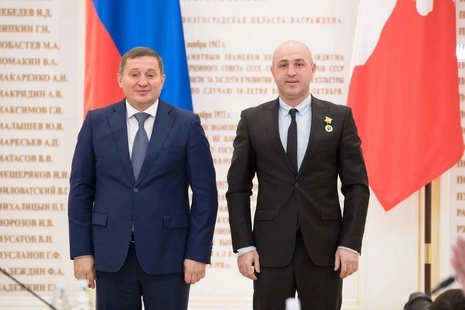 🎖️ Сегодня день рождения отмечает Герой России, губернатор Волгоградской области Андре...