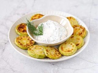 Кабачки, жаренные в муке