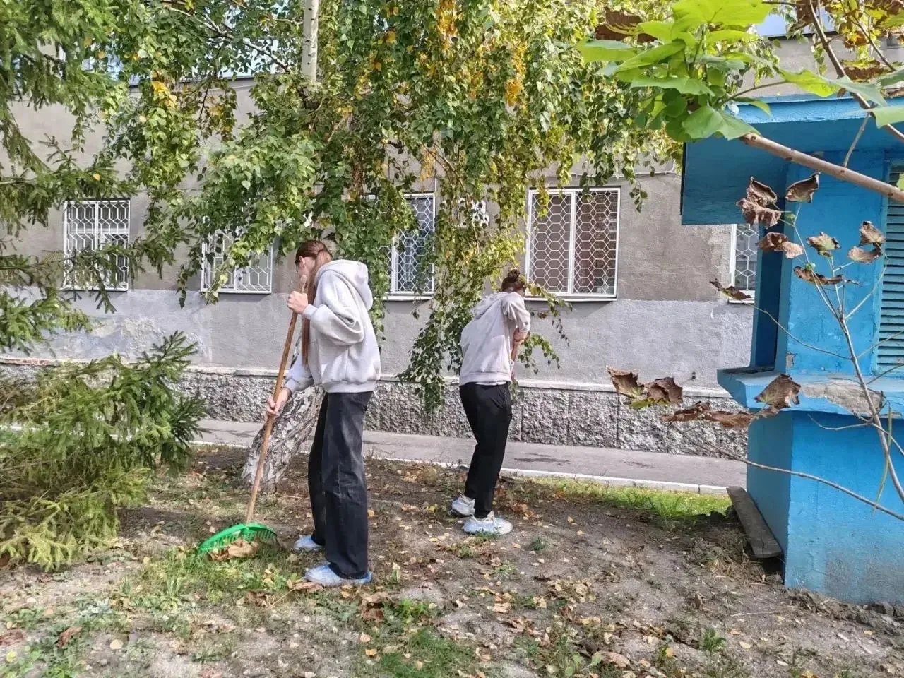 ✅В субботу, 10 октября, сотрудники СШОР «Олимпийские ракетки» вышли на общегородской су...