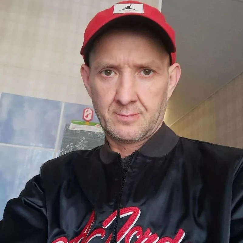👨 Андрей, 51