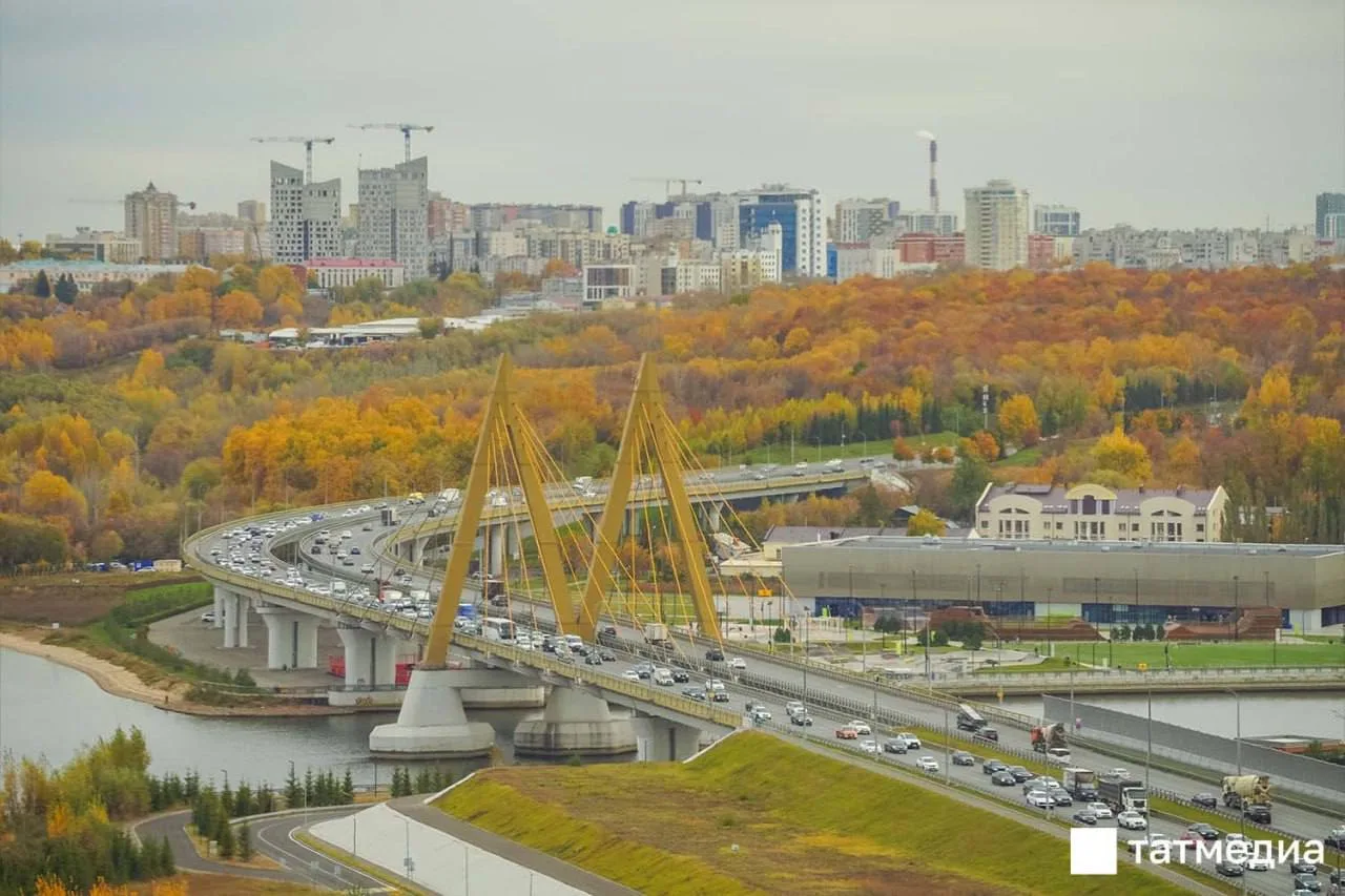 🍂 Момент дня: золотистая Казань