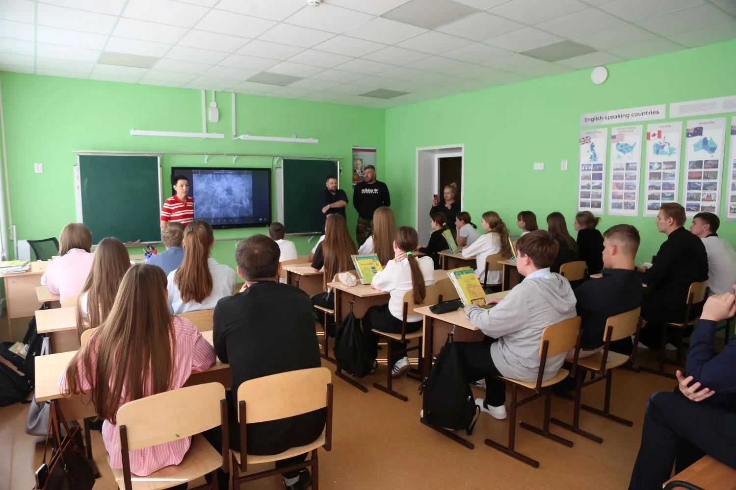 📸 Плавский поисковики провели урок в городской школе № 2​