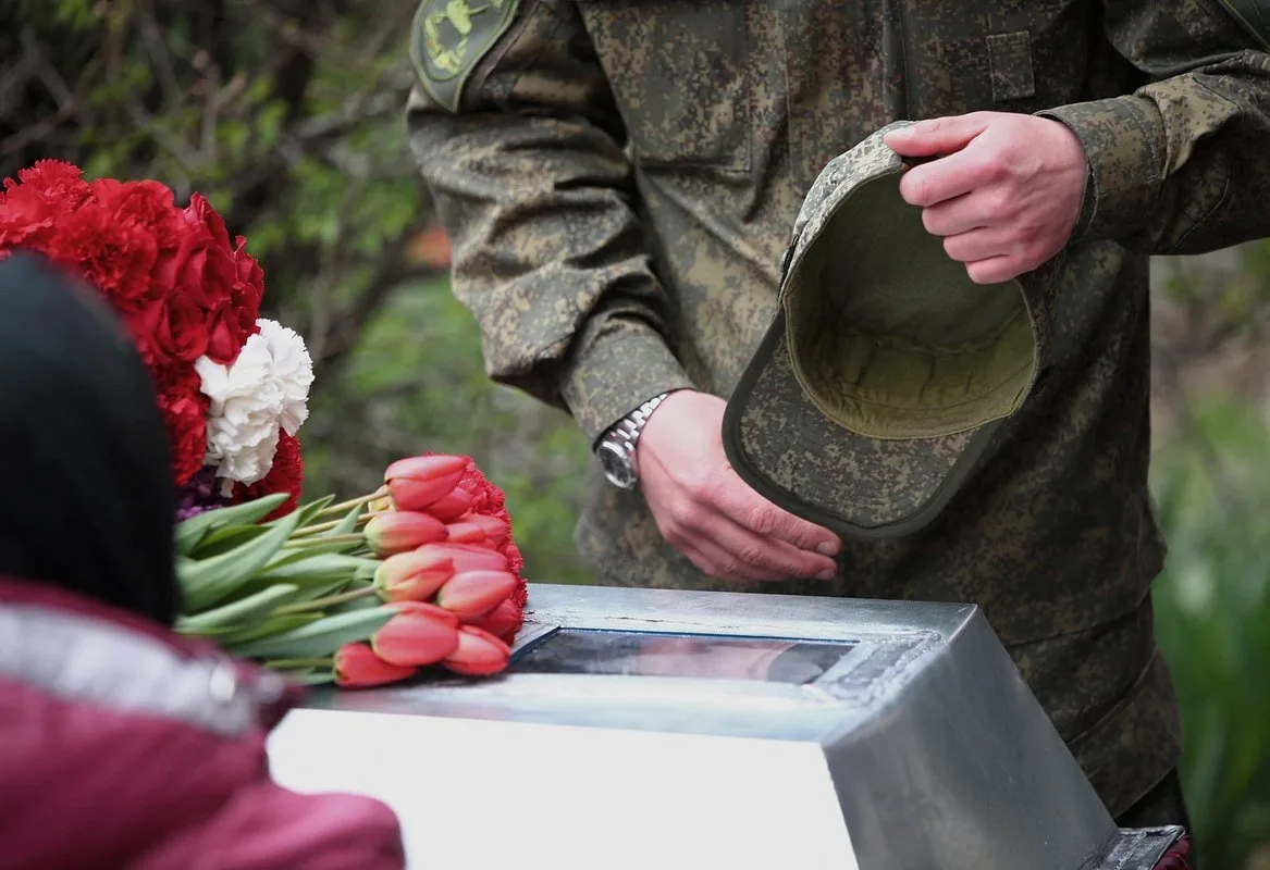 💢 «Не знал, в какой школе учился сын»: тагильчанина лишили выплат за погибшего на СВО ...