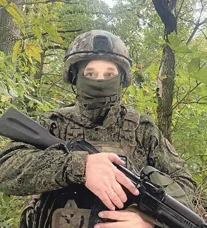 – Это же ответственность за себя, за тех, кого ты везёшь, за то, что ты везёшь. В перву...