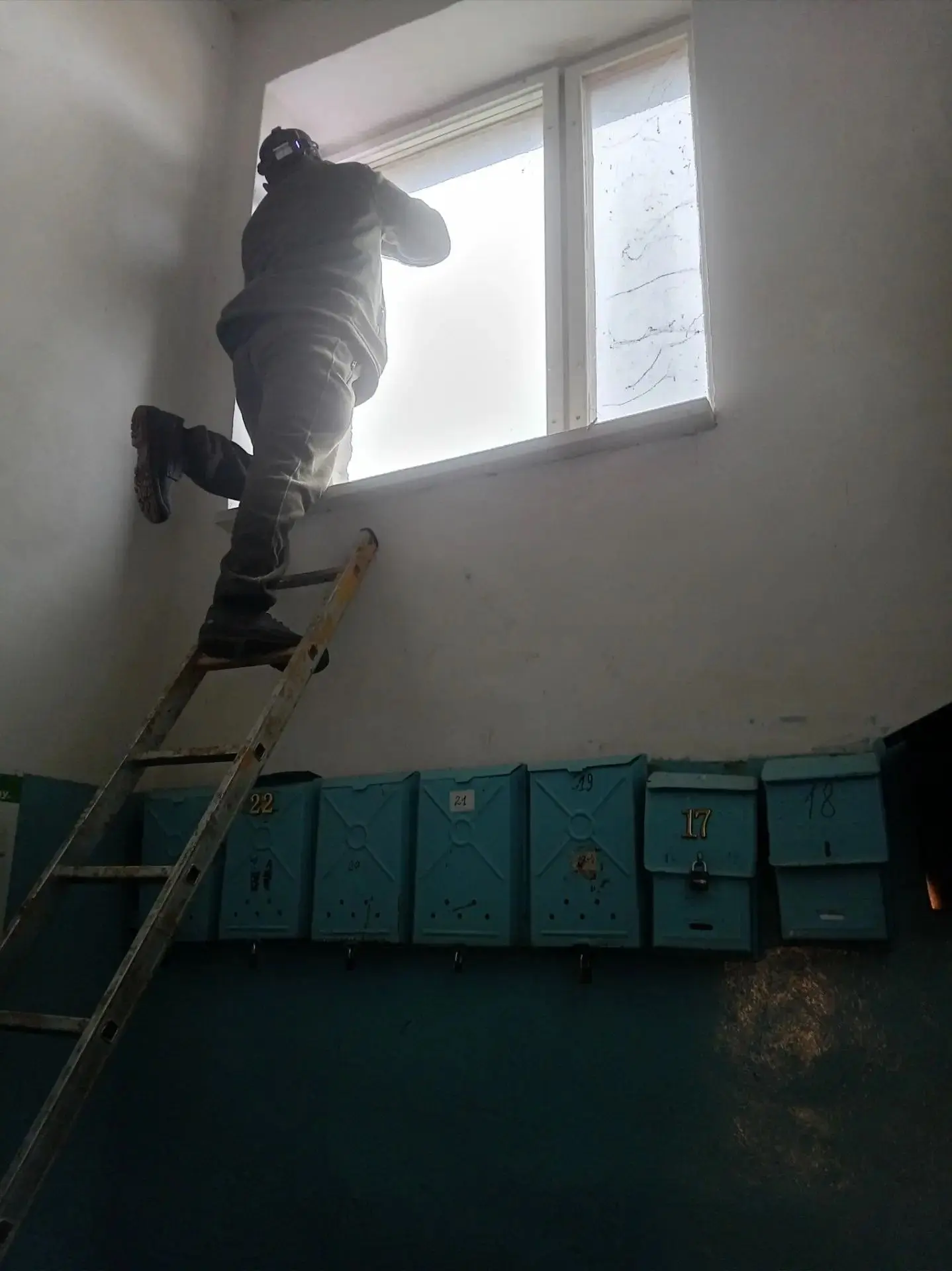 🧹Начиная с шести часов утра, наши дворники и уборщицы начинают "кидать" в рабочий чат ...
