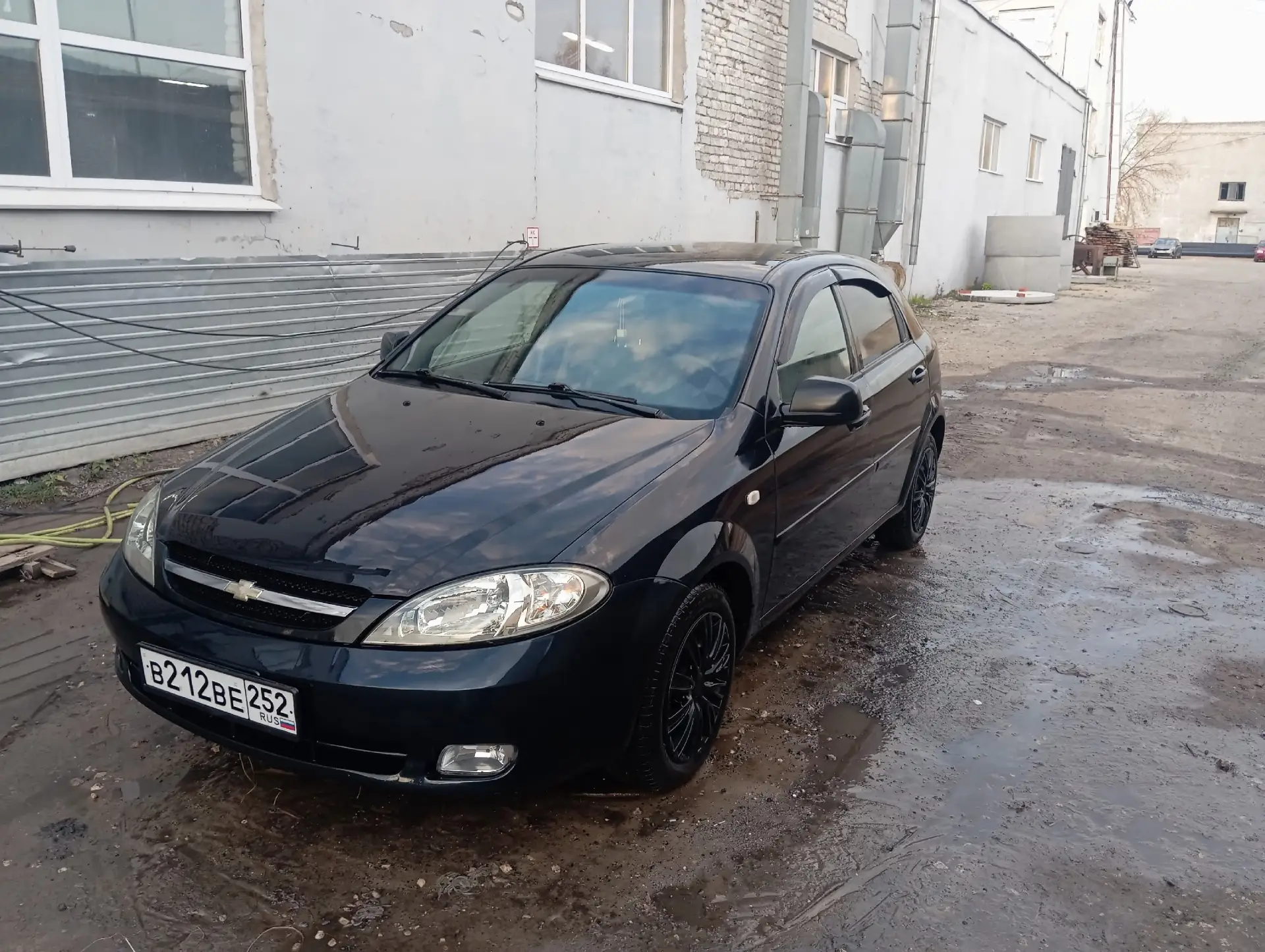 продаю автомобиль год 2011,пробег 202000,двигатель 1,4,в идеальном состоянии, все что н...