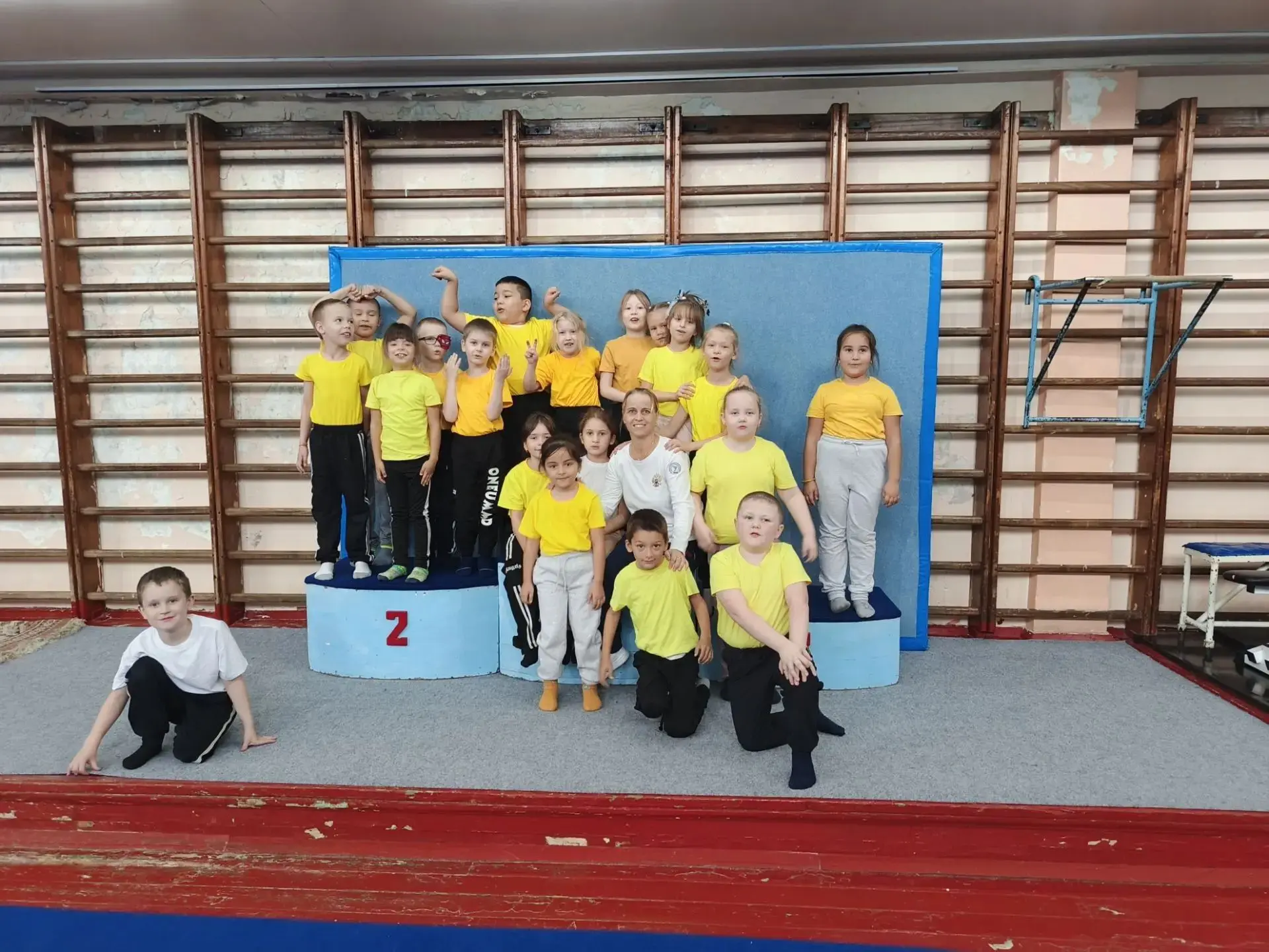 🏆Знакомство с олимпийским видом спорта: ученики 1 «Г» класса попробовали свои силы на ...