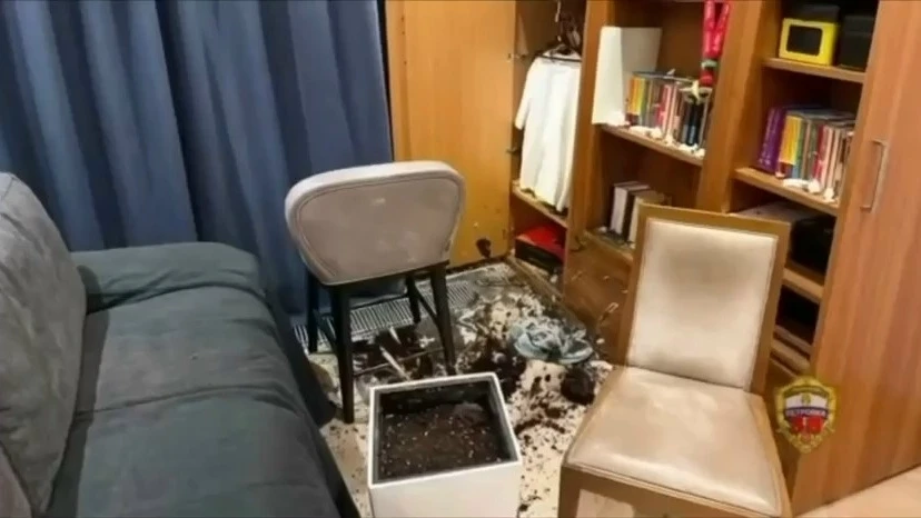 В Москве курьера мошенников поймали при вскрытии сейфа!