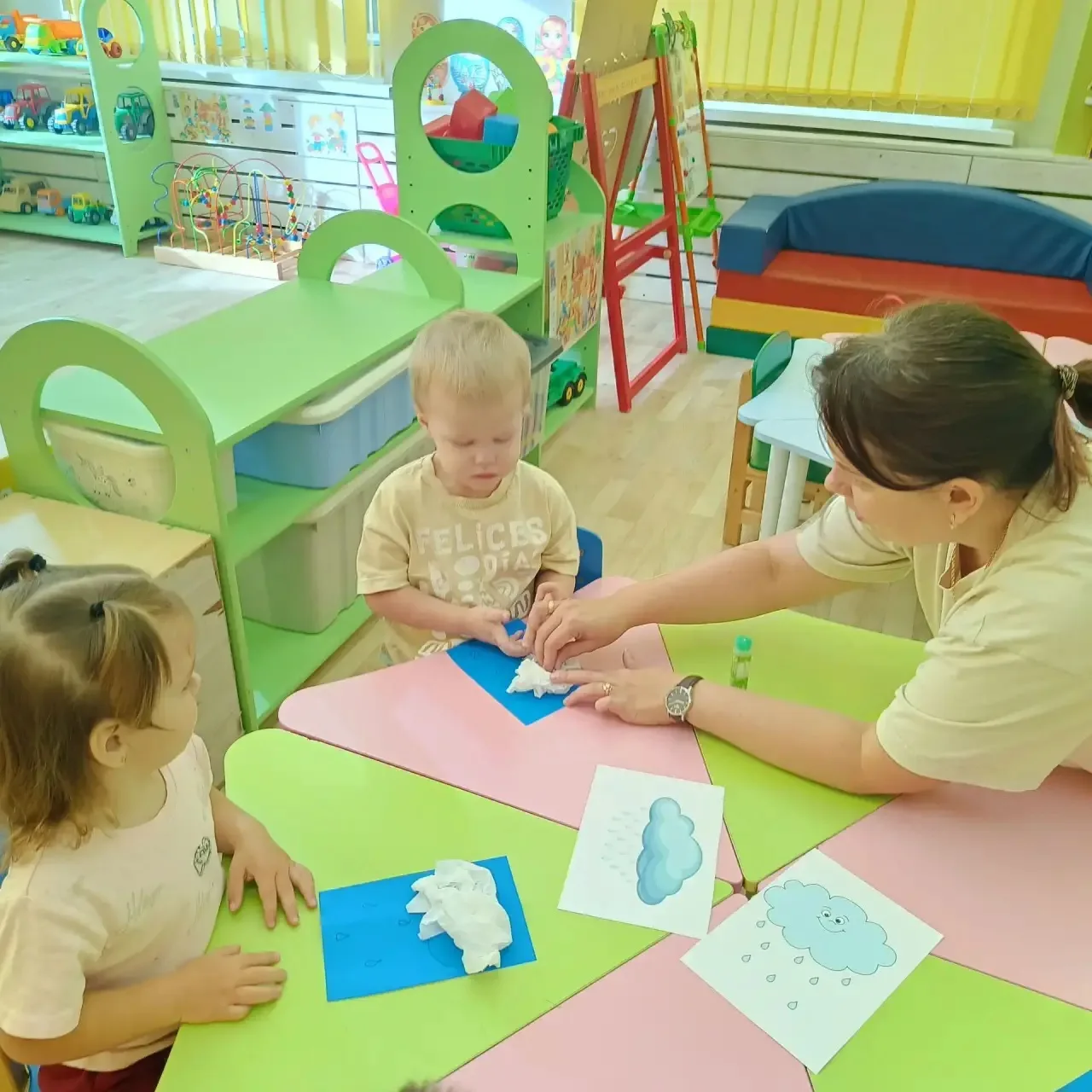 Каждый день природа преподносит  нам разные сюрпризы. Голубое небо затягивается плотным...