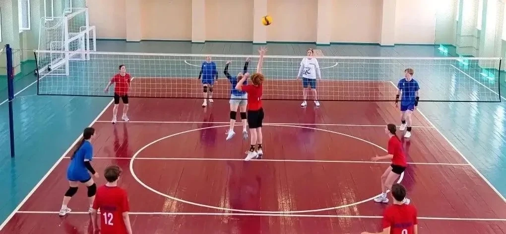 🤾Более десяти современных спортивных объектов создано в ЛНР за два года по госпрограмм...