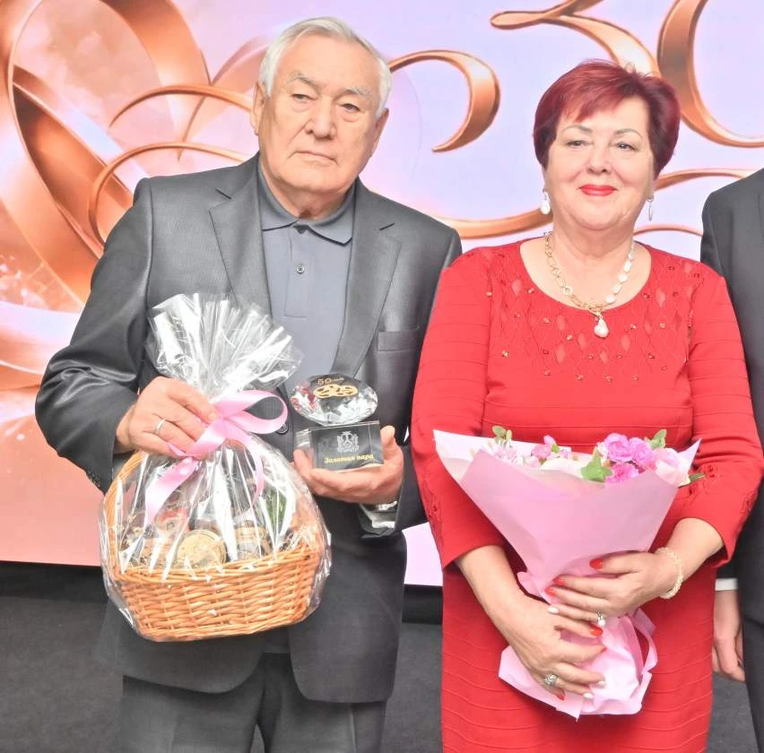 🥳 В Хабаровске честовали семейные пары, прожившие в браке 50 и 60 лет