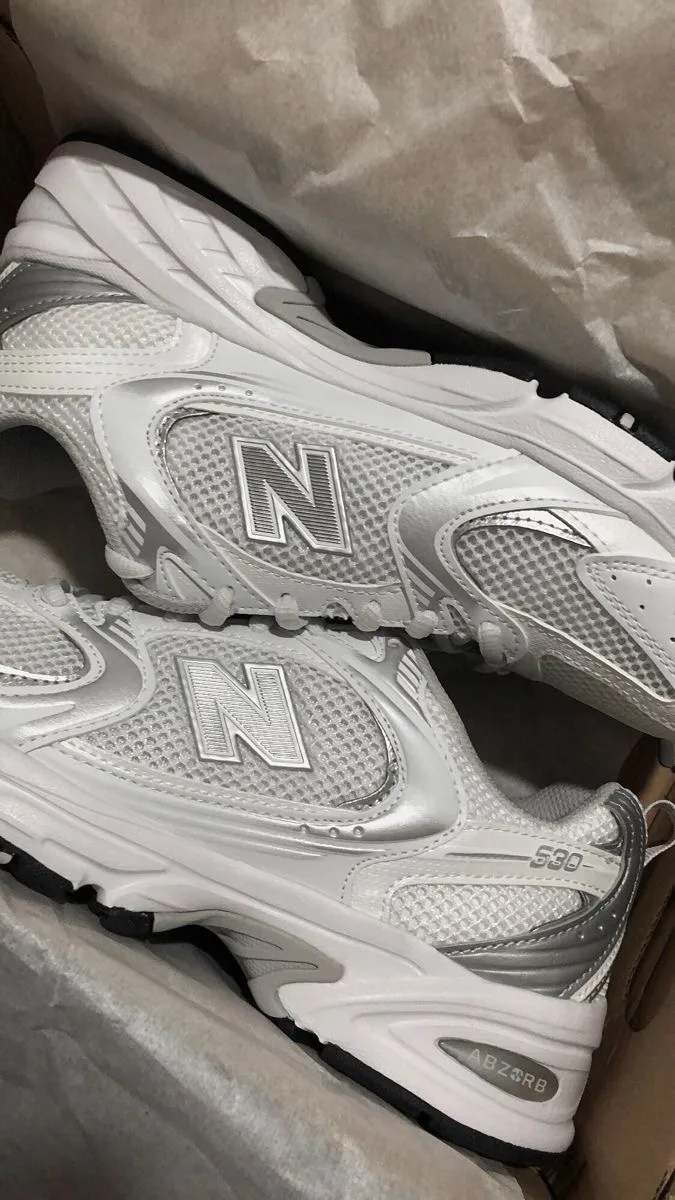 New Balance 530