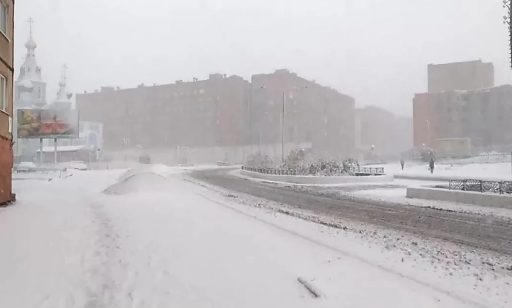 Зима пришла в Норильск официально.