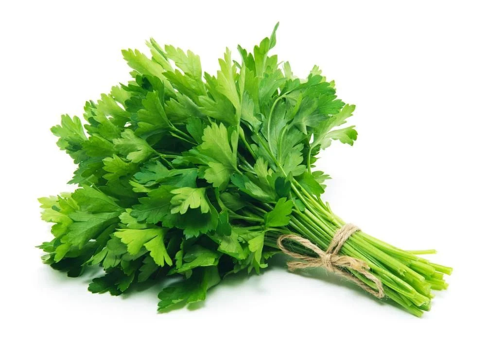 🌿 Зелень, которая помогает очищать организм