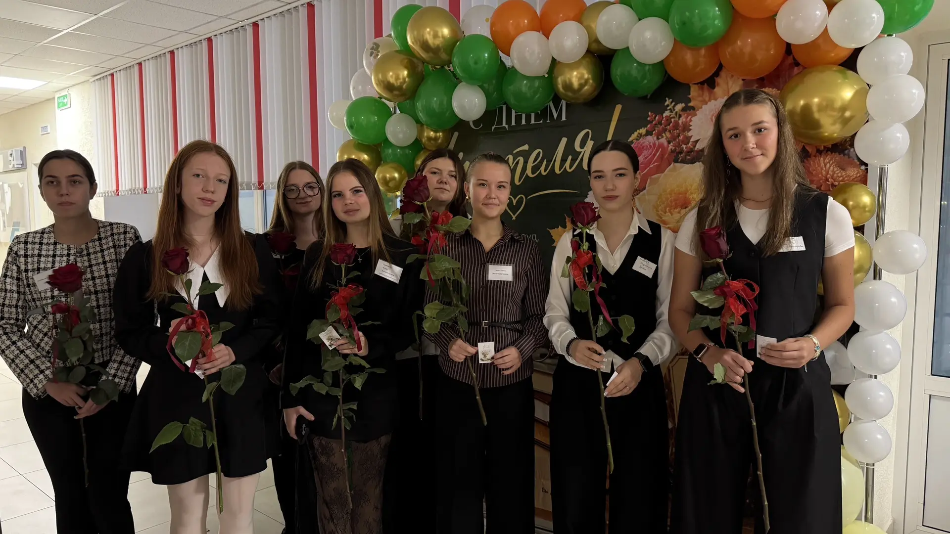 Сегодня с самого порога  в нашей школе царила особенная, по-настоящему праздничная атмо...