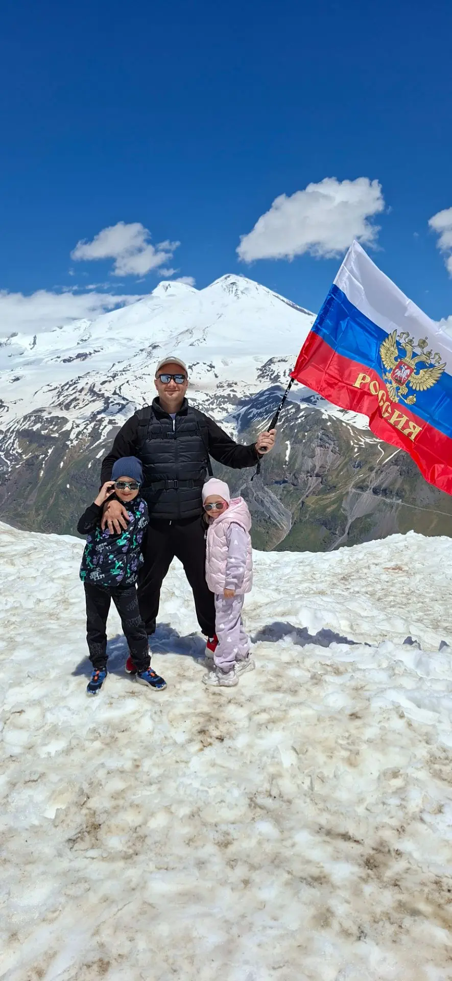 Мой папа — самый лучший. Мы с ним много времени проводим вместе: путешествуем, познаём ...