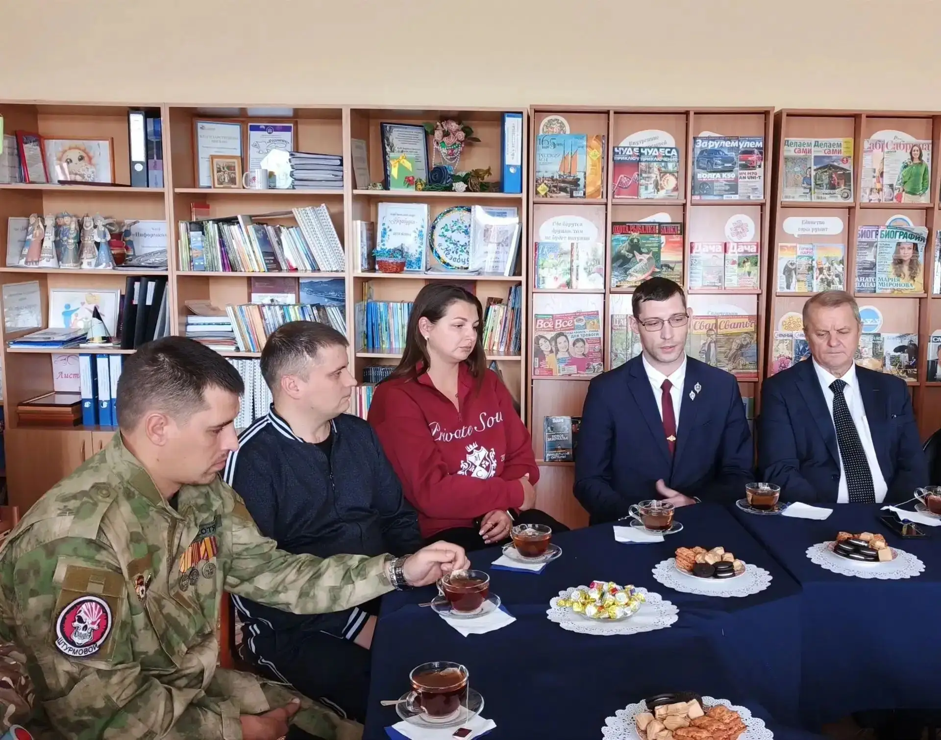 📌 в библиотеке  Емельяновского Дома культуры прошла рабочая встреча Главы Емельяновско...
