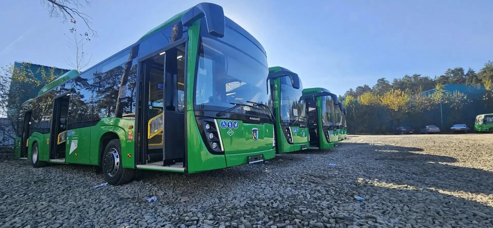В Челябинск доставили 22 новых автобуса