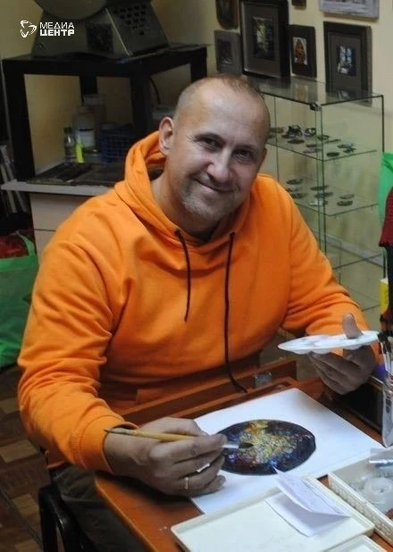 Череповчанин готовит домашние обеды и отправляет бойцам «за ленточку»