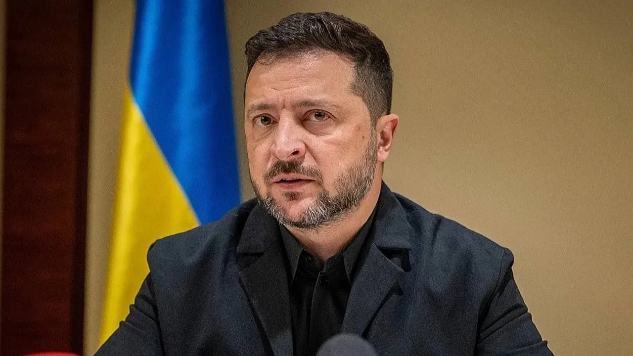 🇺🇦Говорить о выборах на территории Украины, лично я думаю, что это ошибка, — Зеленский.