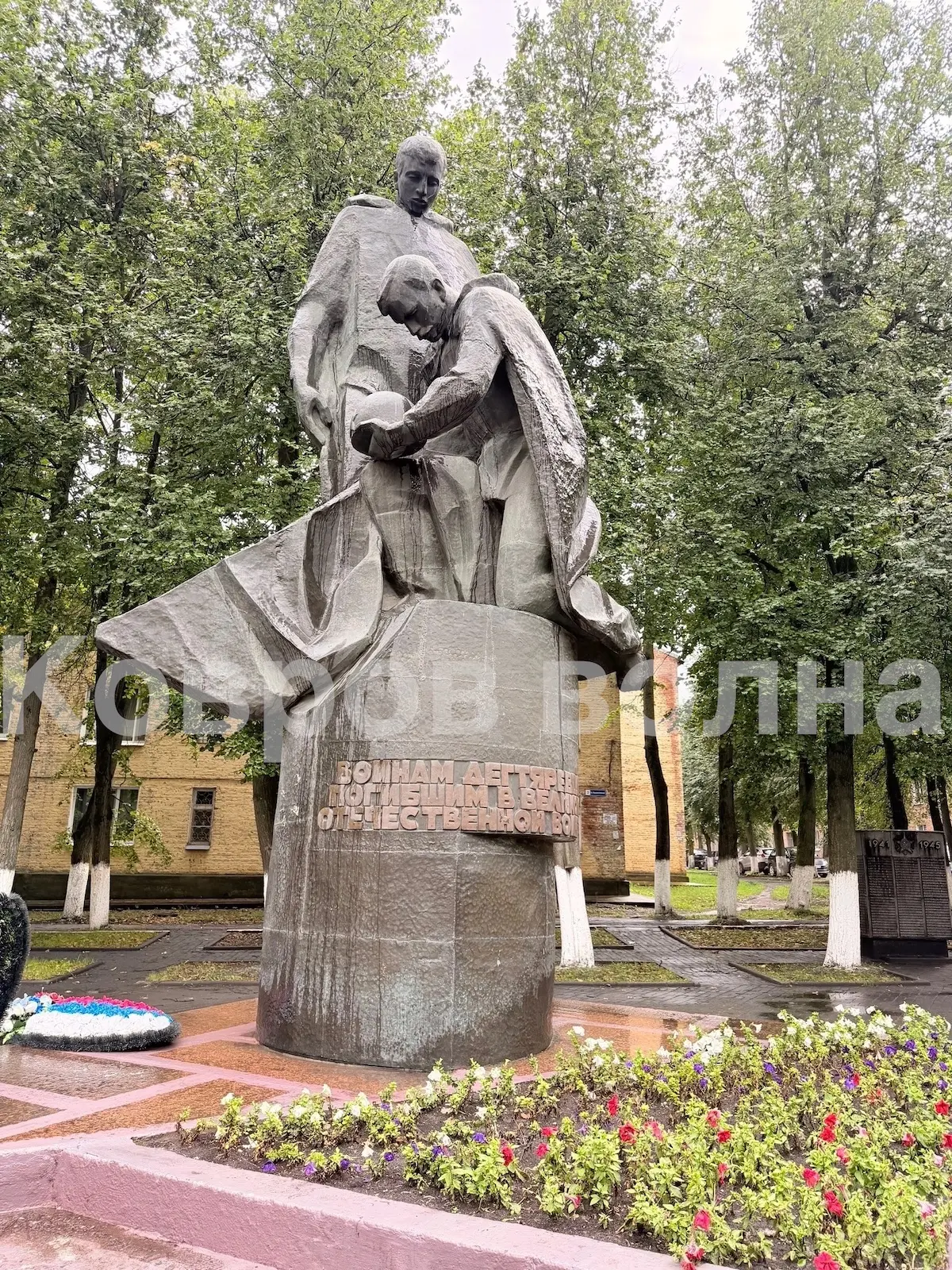 БЕЖИМ ПО ДЕЛАМ И ЧАСТО НЕ ЗАМЕЧАЕМ ЭТОТ ПАМЯТНИК 🧐🔎