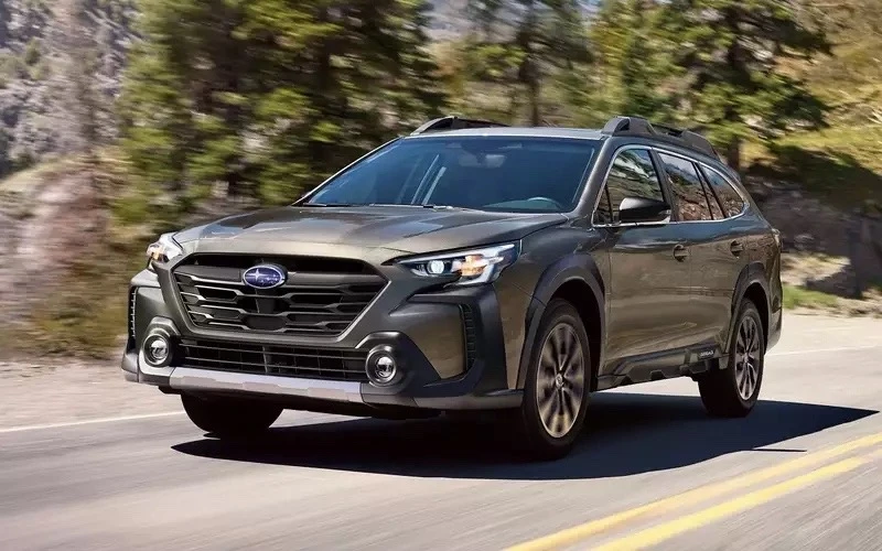Subaru Outback нового поколения вышел в России: цены от 9,7 млн рублей