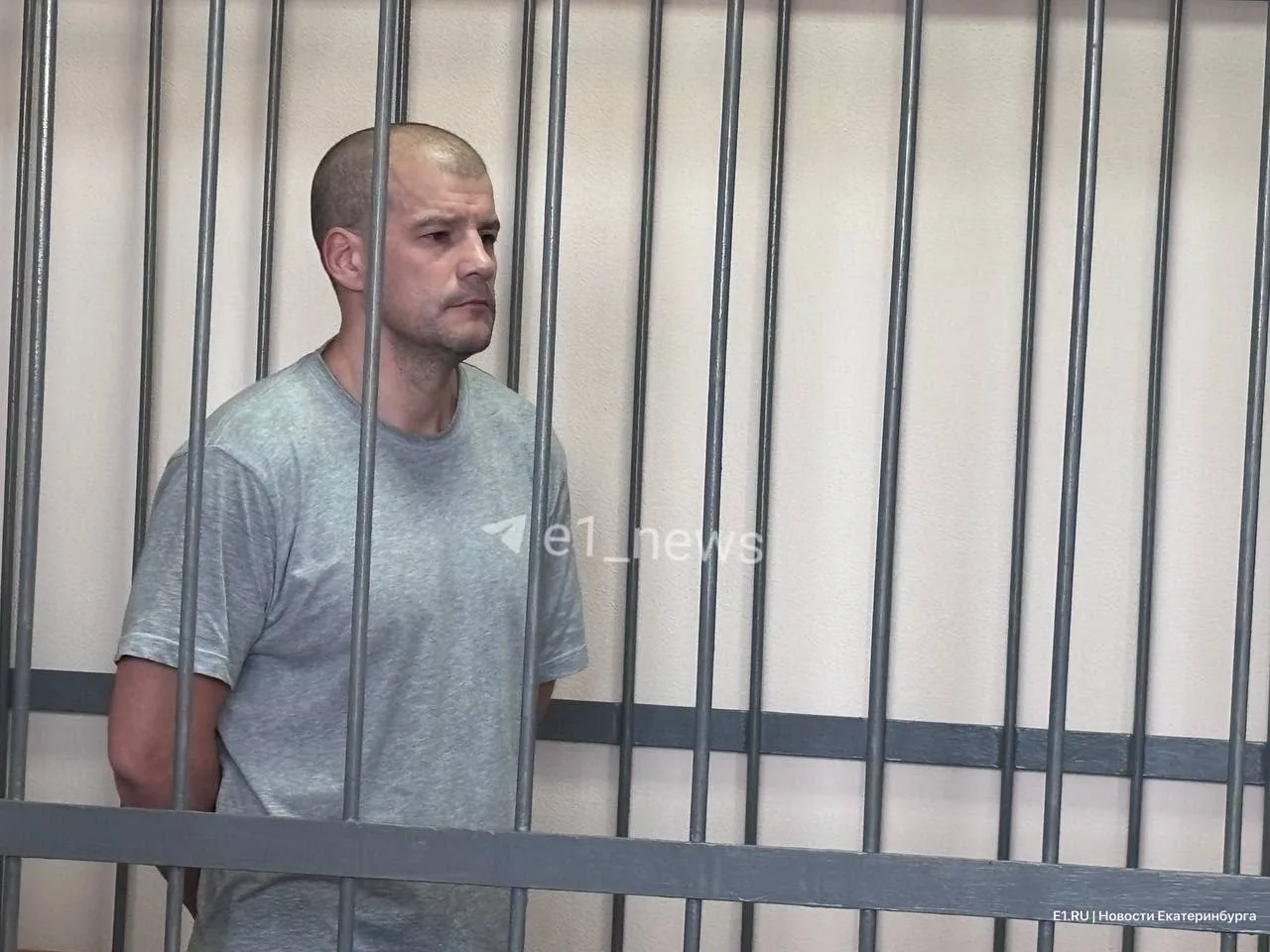 Таксиста отправили в колонию за стрельбу по пассажиру в Екатеринбурге.