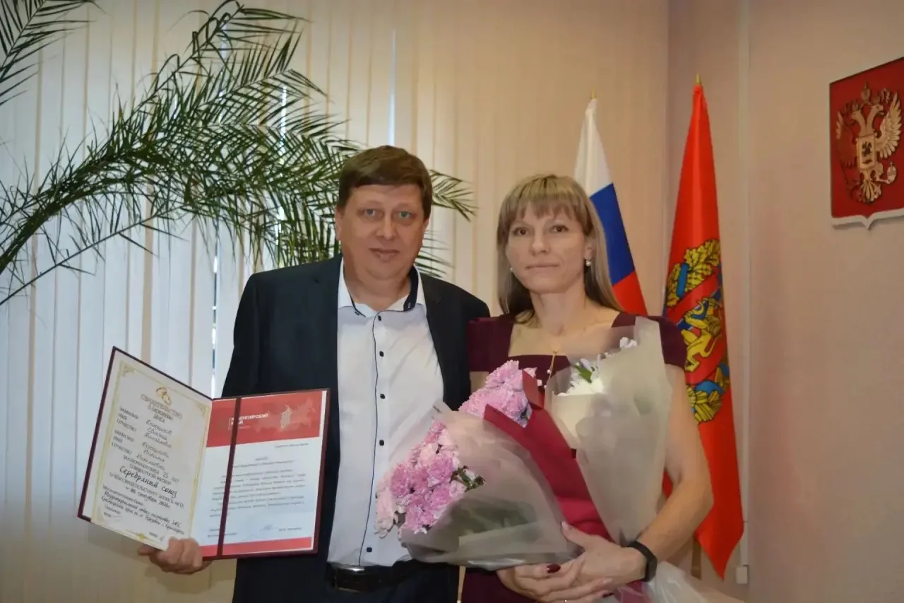💌Любовь, рождённая в письмах и телефонных звонках📞