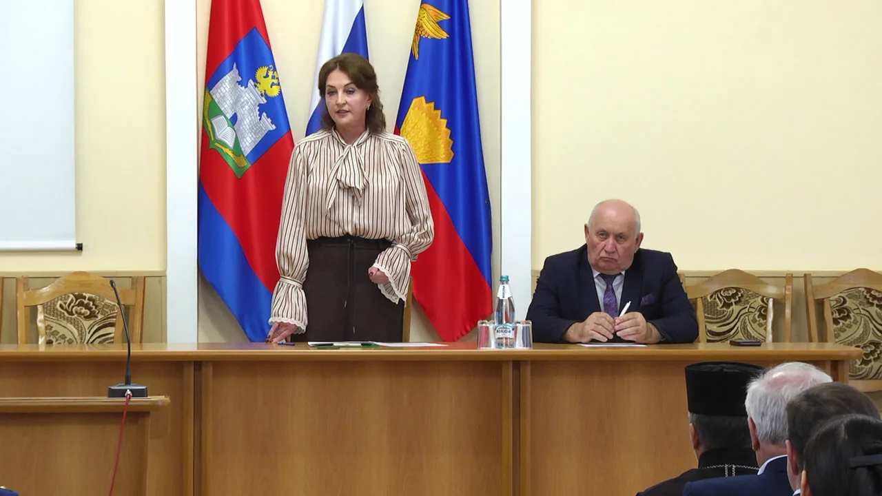Сегодня председателем Ливенского районного Совета народных депутатов седьмого созыва ед...