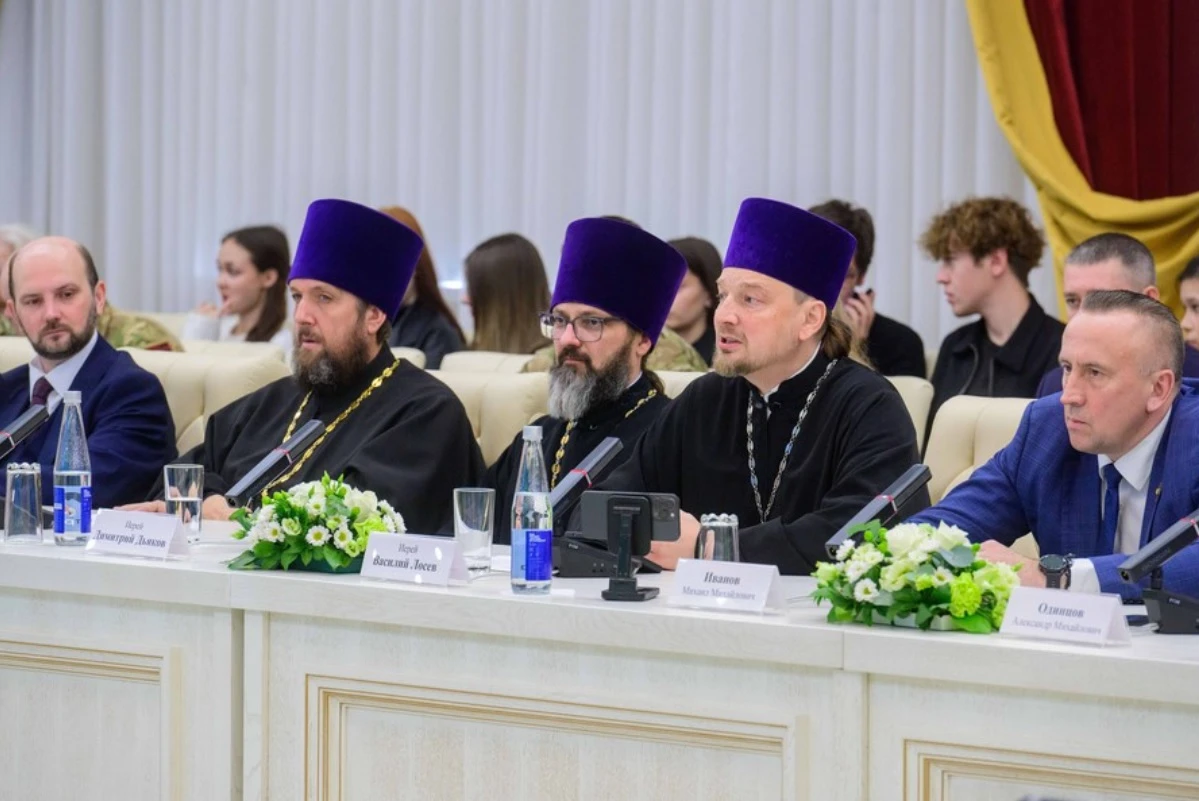 Руководитель Секретариата Всемирного русского народного собора иерей Василий Лосев нача...
