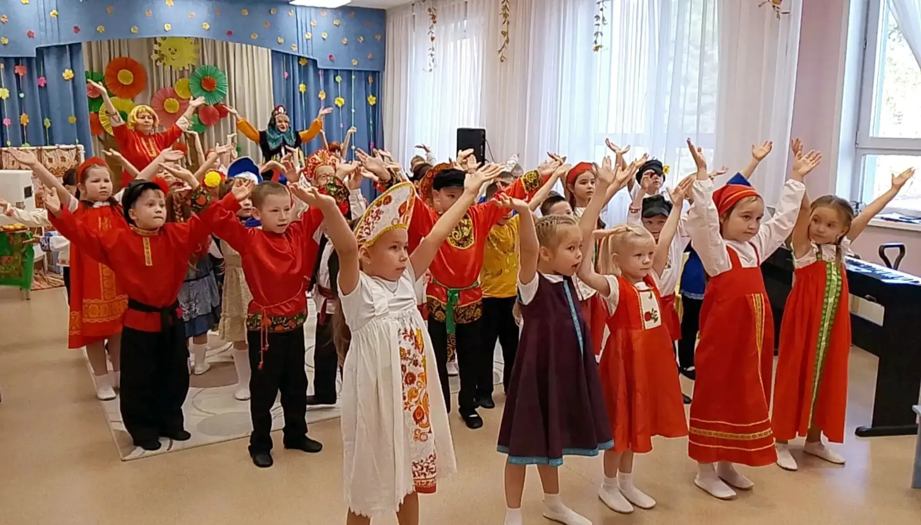 Сегодня в нашем детском саду было по-настоящему ярко и весело! ✨️ Ребята старших и подг...