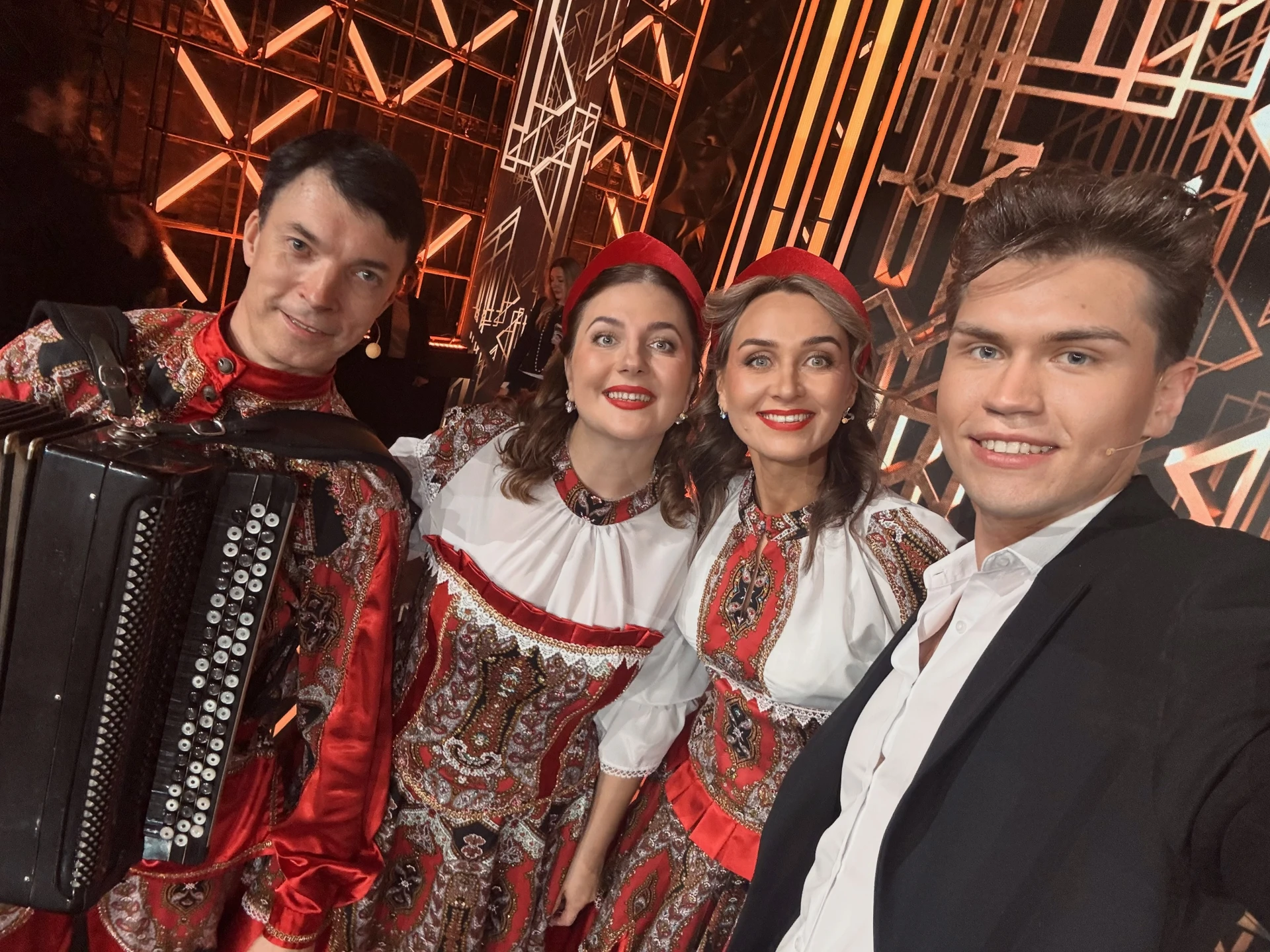 Золотой голос Ельца снова попал к Малахову