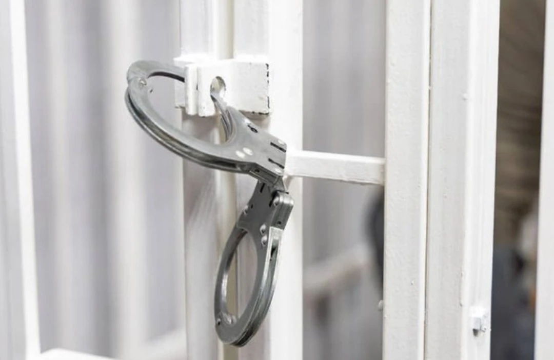 🪂 В Воронеже по делу о хищении более 5 миллиардов рублей по решению суда арестован зам...