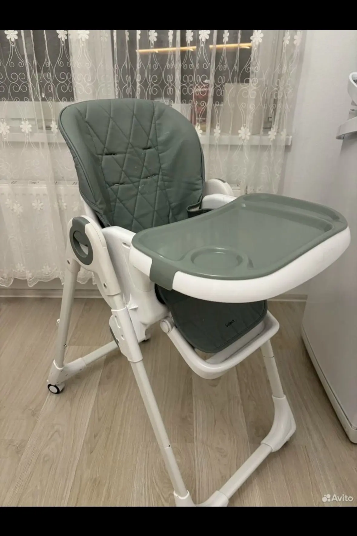 Продам стульчик для кормления