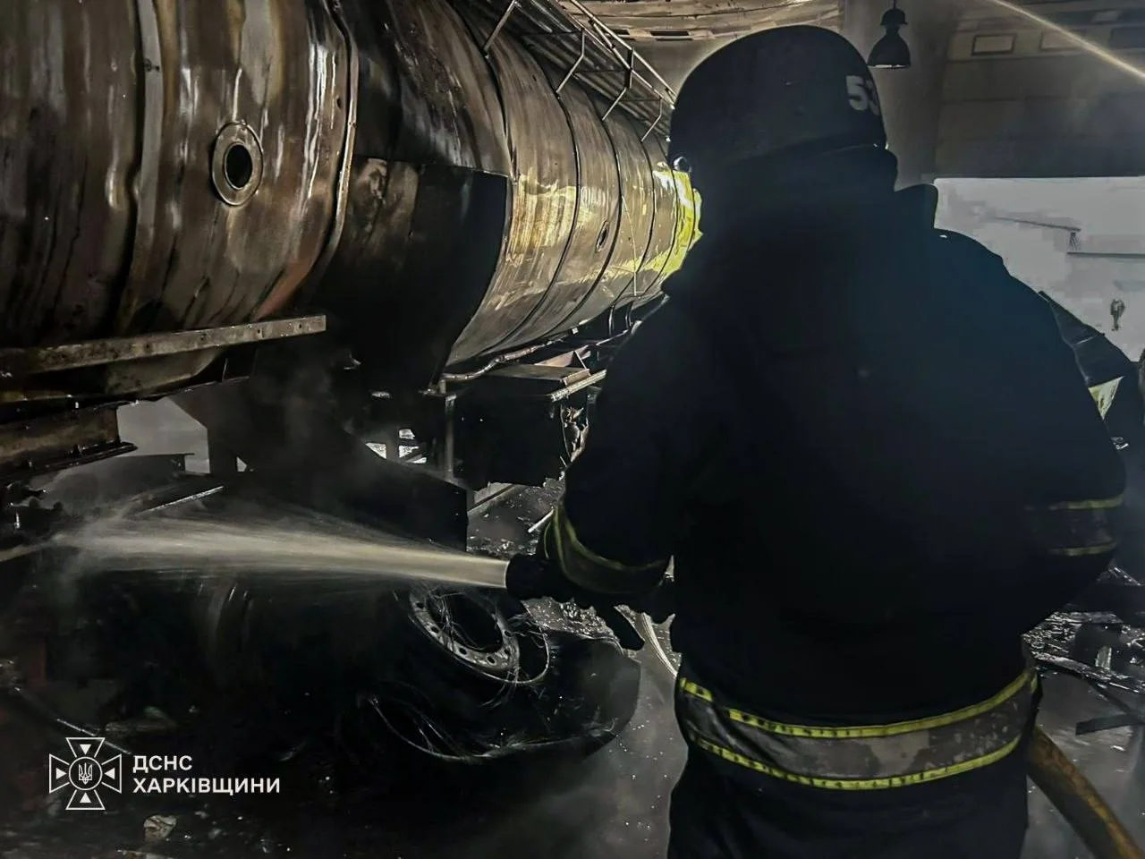 Сегодня утром в Дергачах FPV-дрон поразил территорию ООО «Саноил».