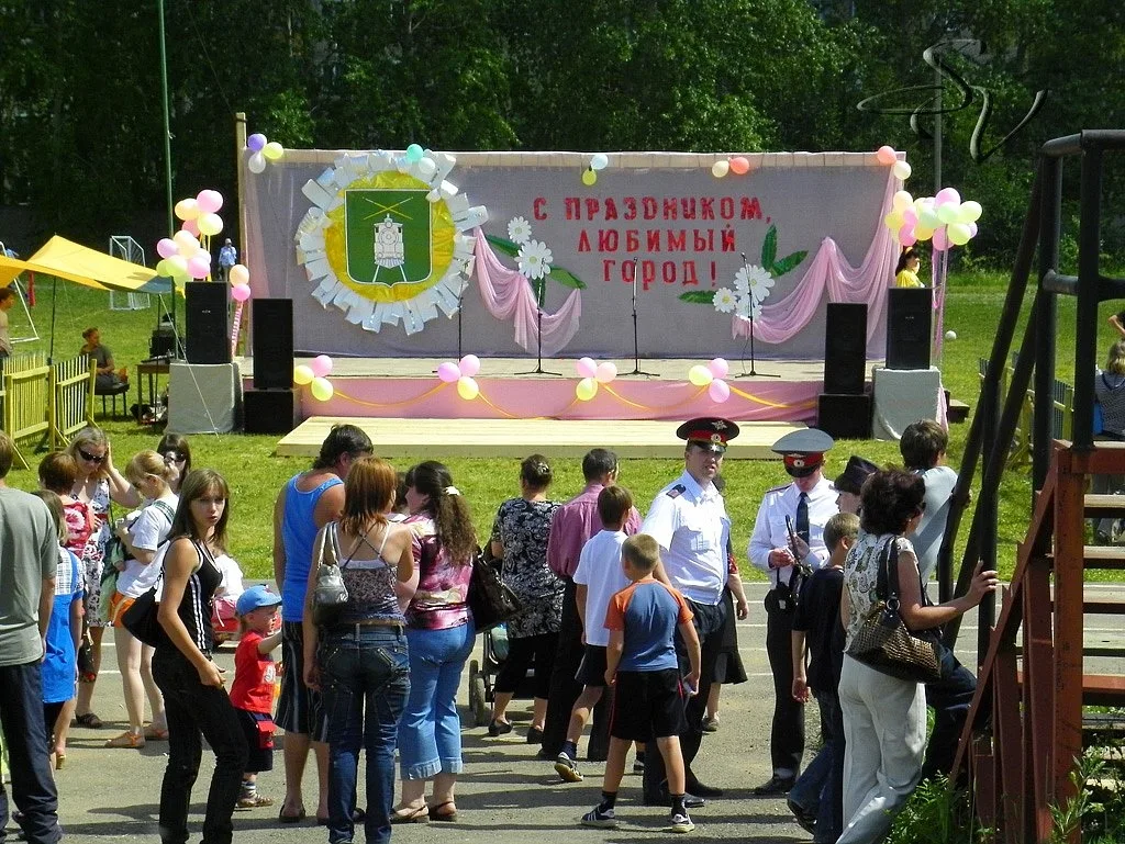 Вот это ностальгия окутала 😍 Верещагино. 2010 год. День города! 😻😻😻 а потом дискоте...