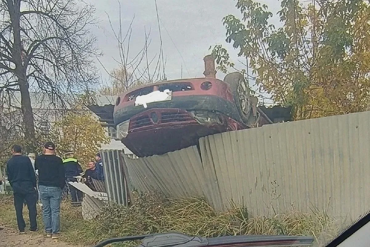 В Рыбном Рязанской области произошло ДТП с участием автомобиля «Рено».