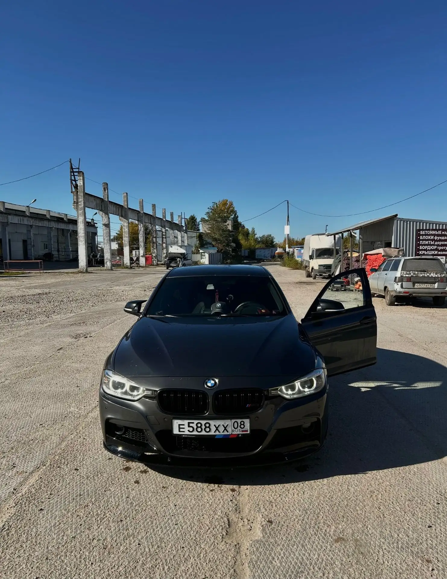 Продаю ф 30 2014 год 2 л 4wd обслужена