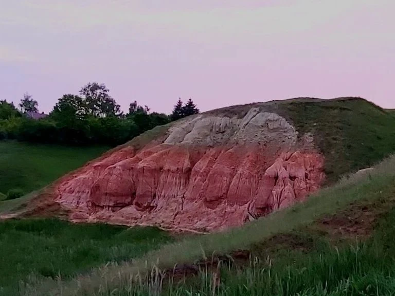 ОВРАГ, КРАСНАЯ ГЛИНКА
