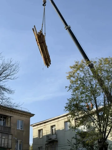 Когда восстановят дом, пострадавший от БПЛА в Новокуйбышевске. Власти назвали дату