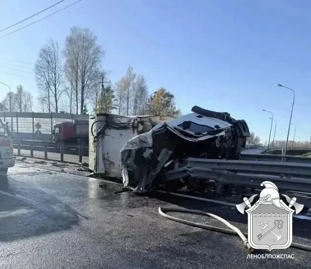⚡️На трассе «Сортавала» мусоровоз MAN столкнулся с Hyundai.