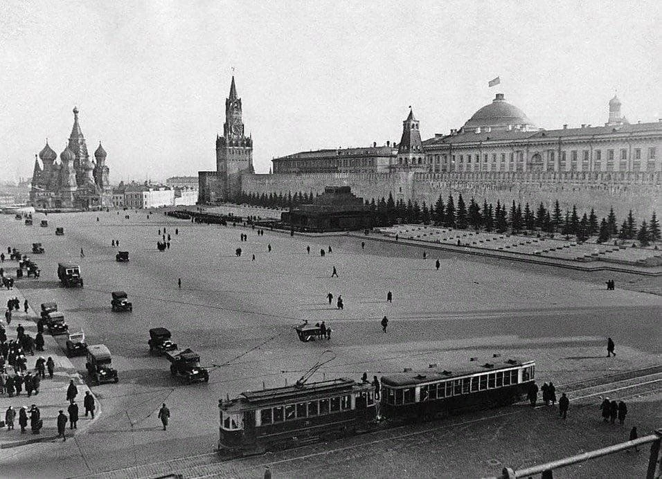 Кажется невозможно, но..., 1935