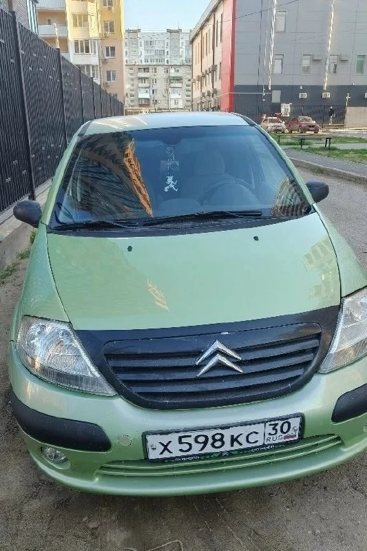 Продам Ситроен С3 2005г.в пробег 208т.км АКПП, климат, в хорошем состоянии для своих ле...