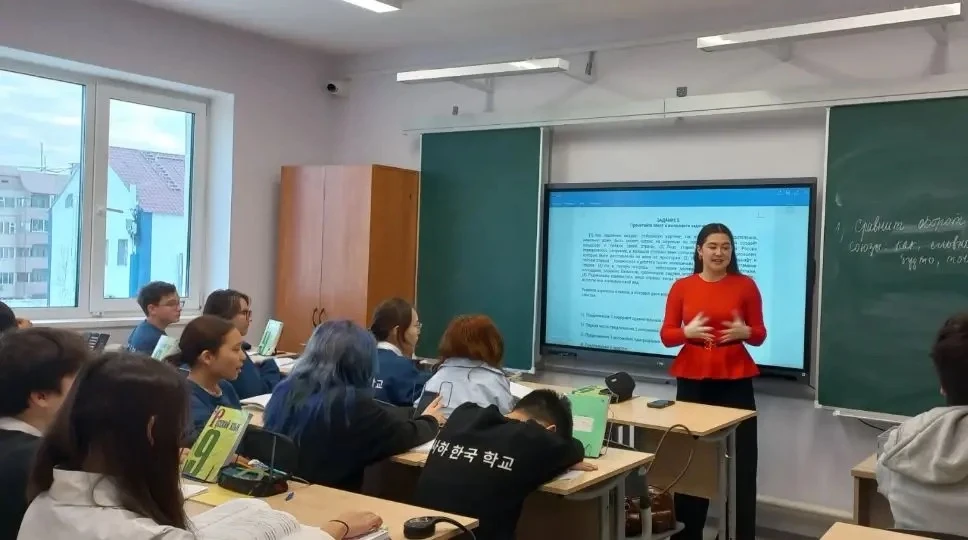 Сегодня прошла встреча ребят 9-11 классов с представителем самой крупной онлайн-школы п...